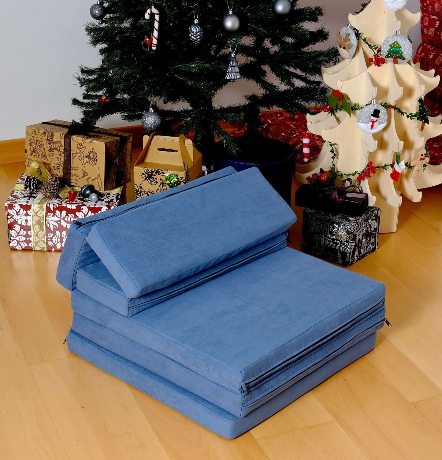 Transformable Kids Play Mat and Couch for Playtime and Relaxation